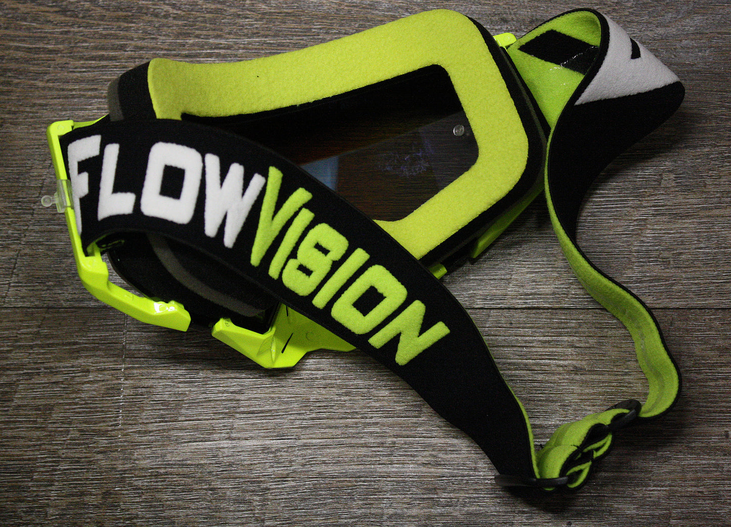 Flow Vision Rythem™ Motocross Goggle: Black/Flo Yellow