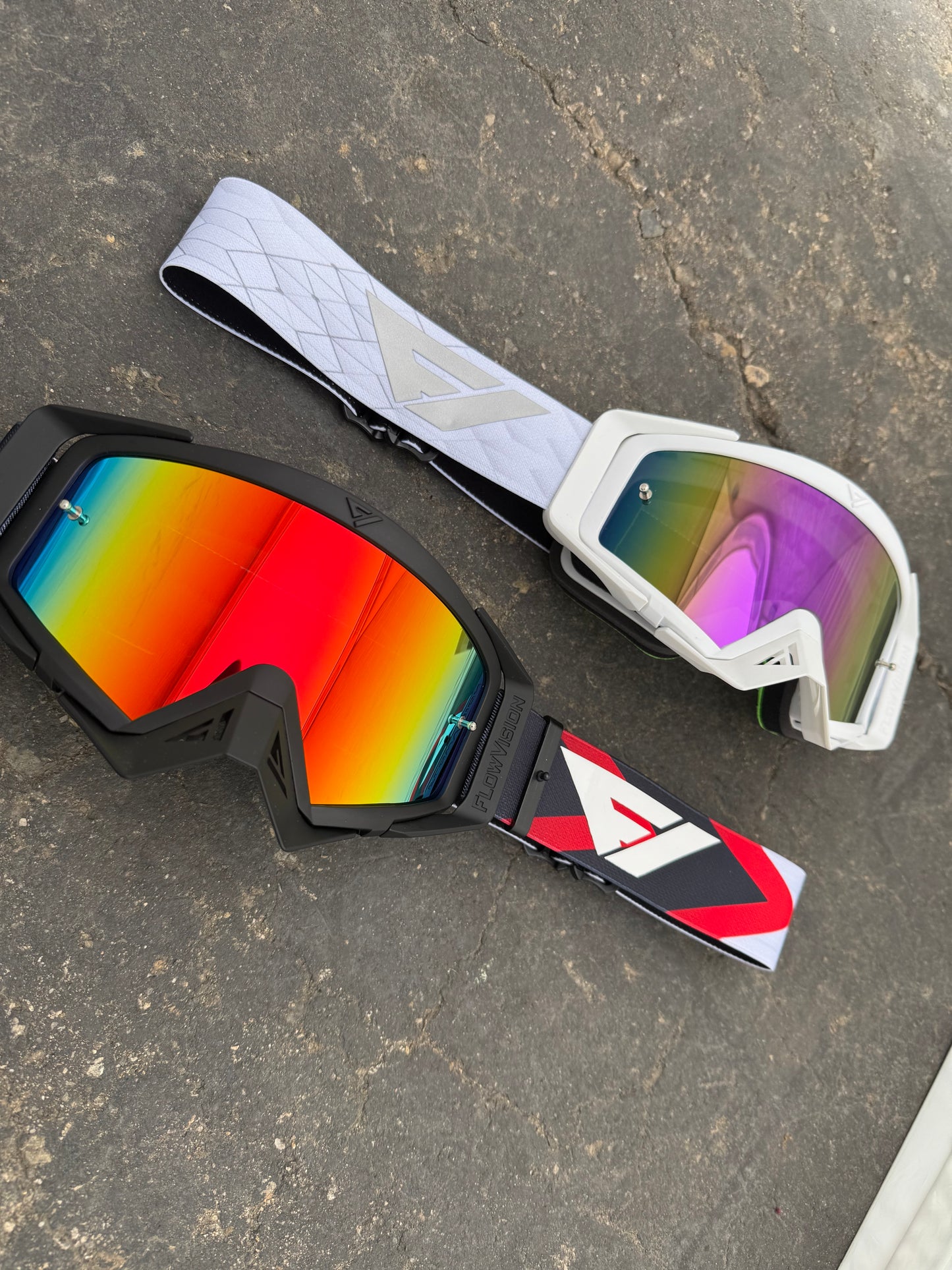 Flow Vision Rythem™ Motocross Goggle: Arrow