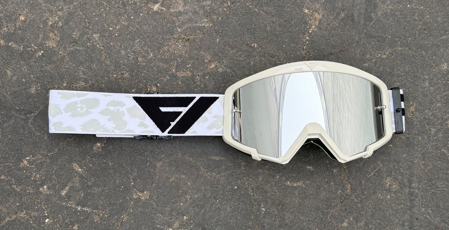 Flow Vision Youth Section™ Motocross Goggle: Cheetah