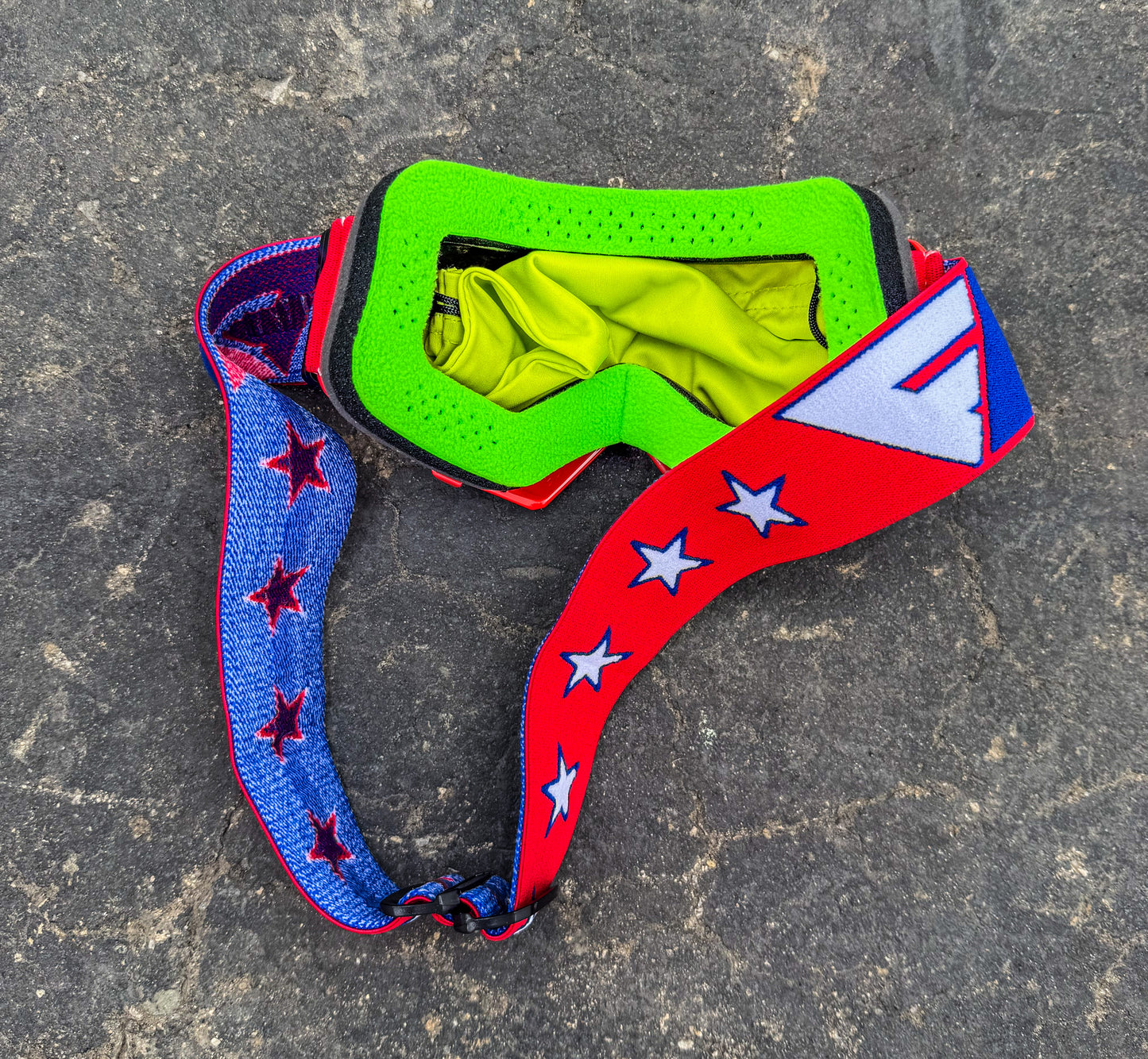 Flow Vision Youth Section™ Motocross Goggle: The Cru