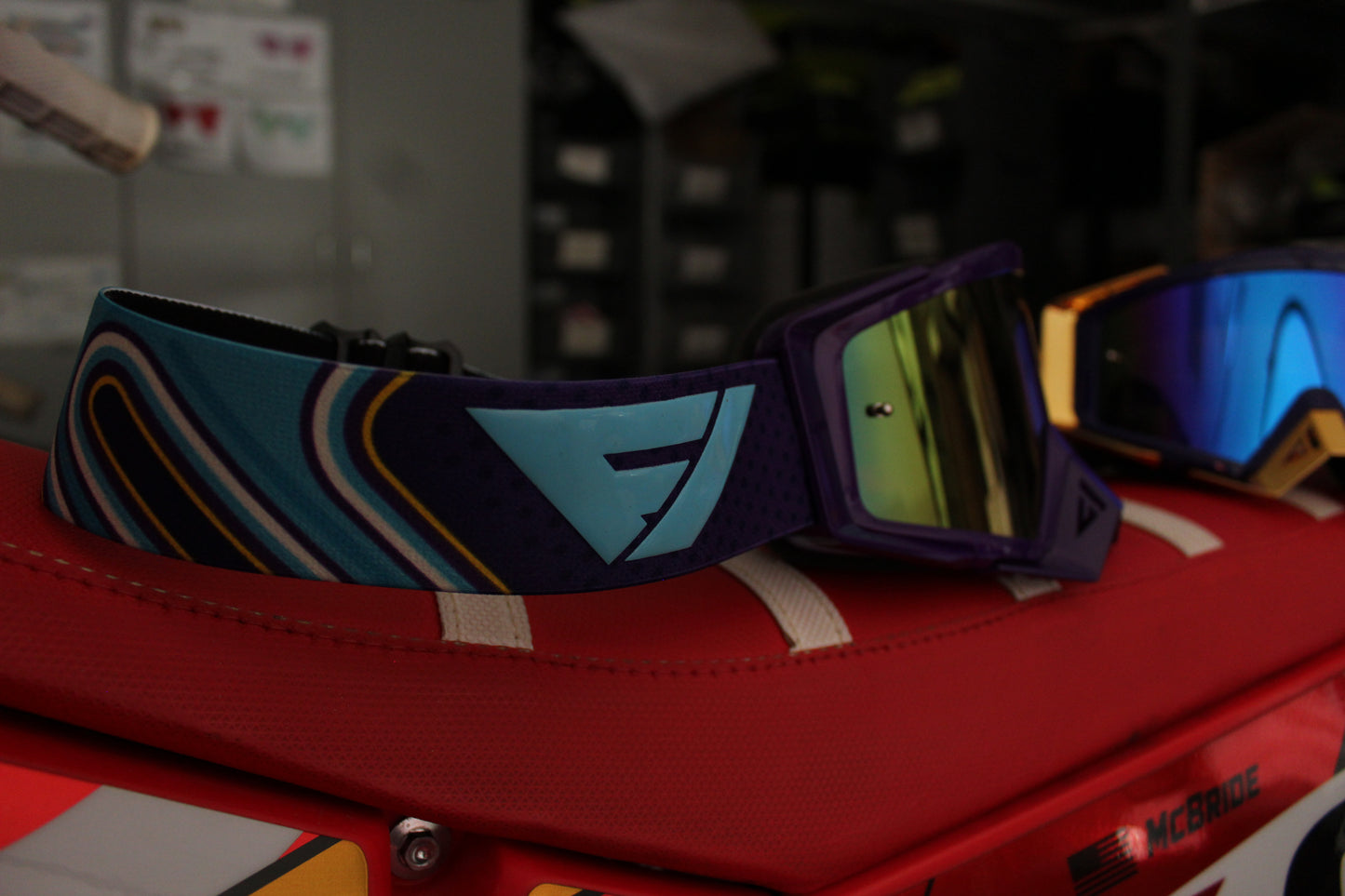 Flow Vision Rythem™ Motocross Goggle: Pipeline