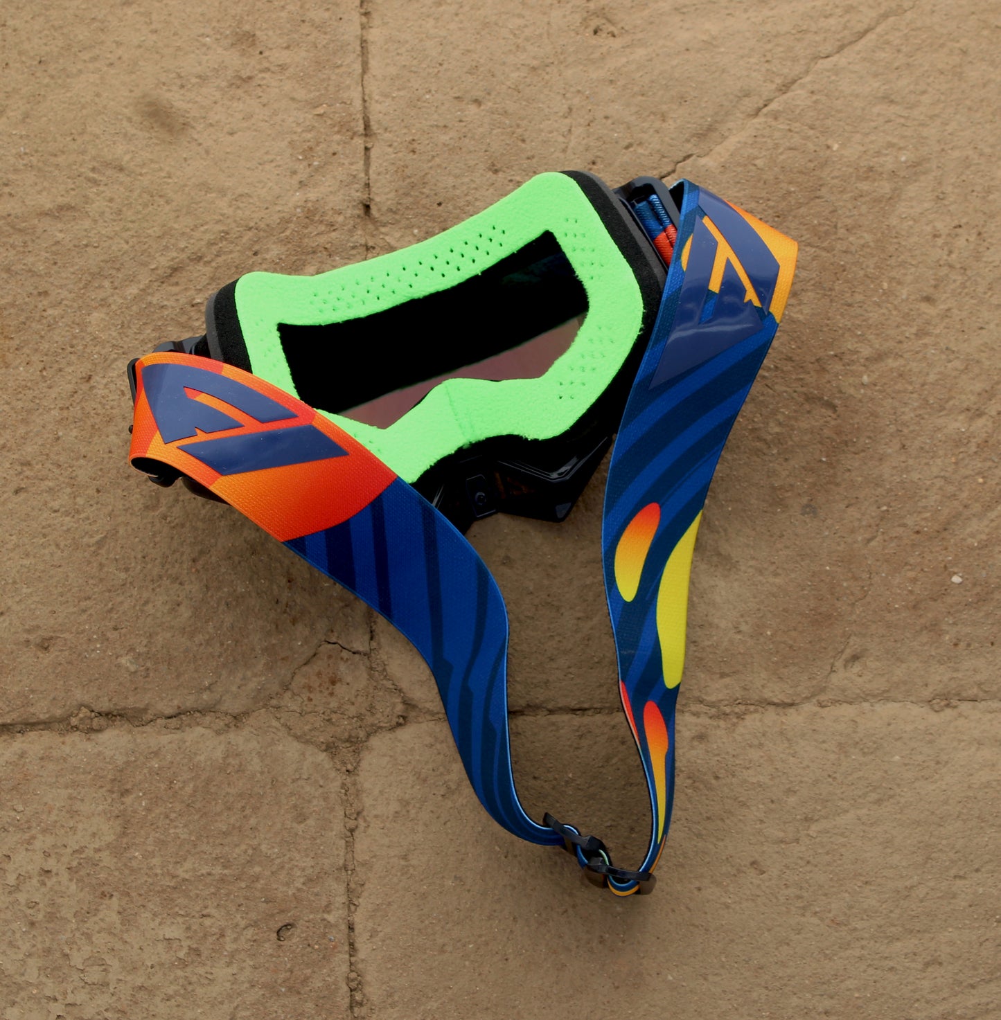 Flow Vision Rythem™ Motocross Goggle: Magma