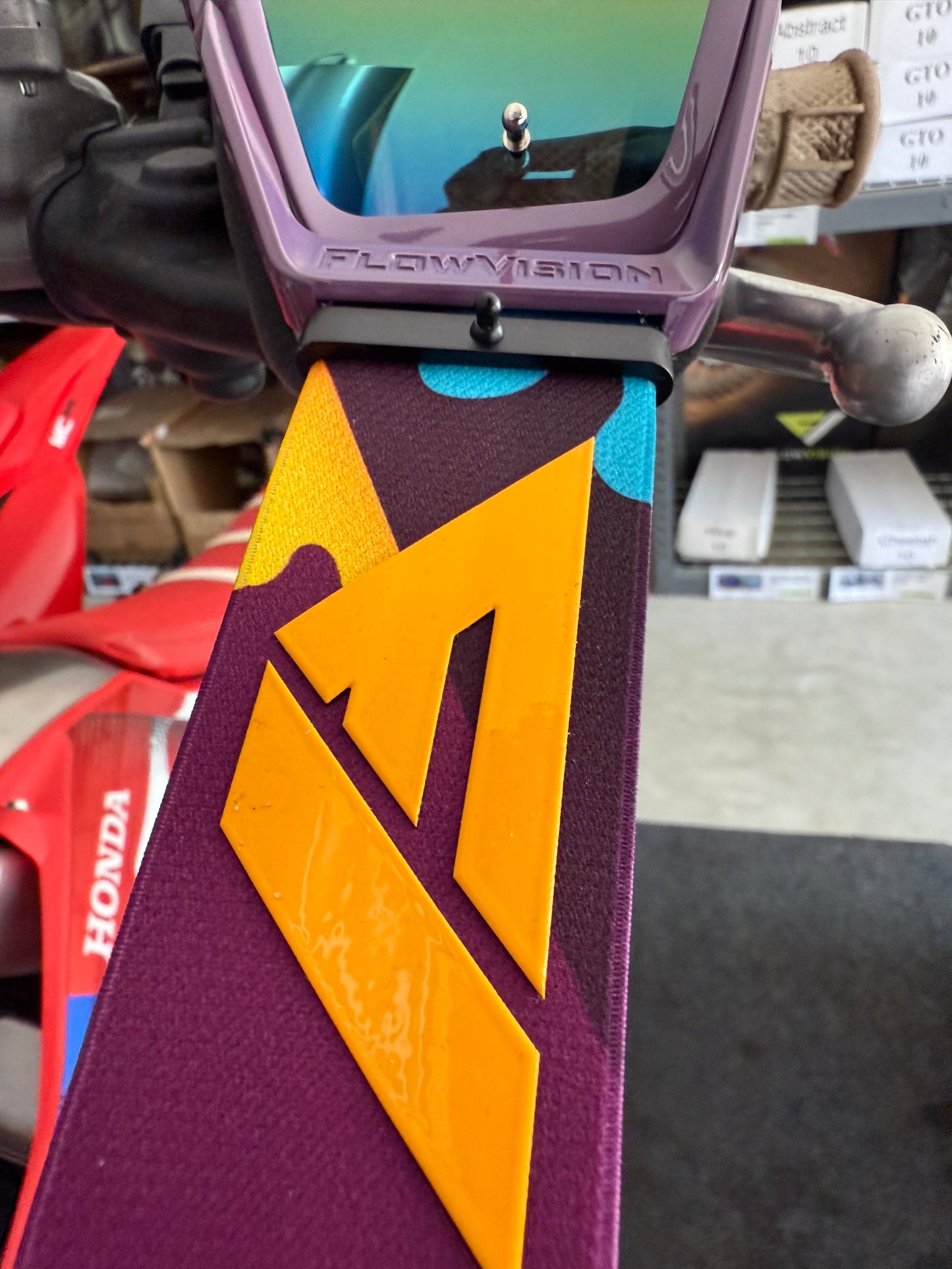Flow Vision Rythem™ Motocross Goggle: GTO