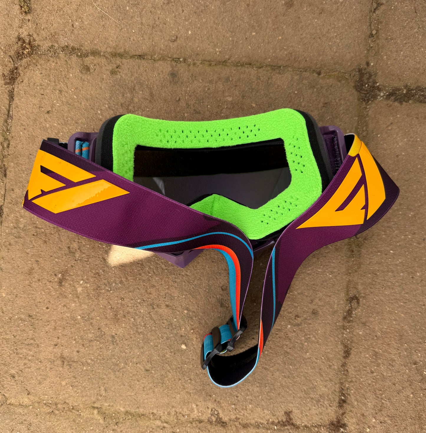 Flow Vision Rythem™ Motocross Goggle: GTO