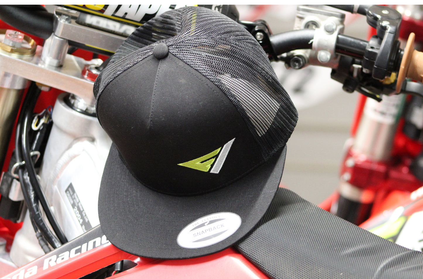 Flow Vision® Logo Flat Bill Snapback