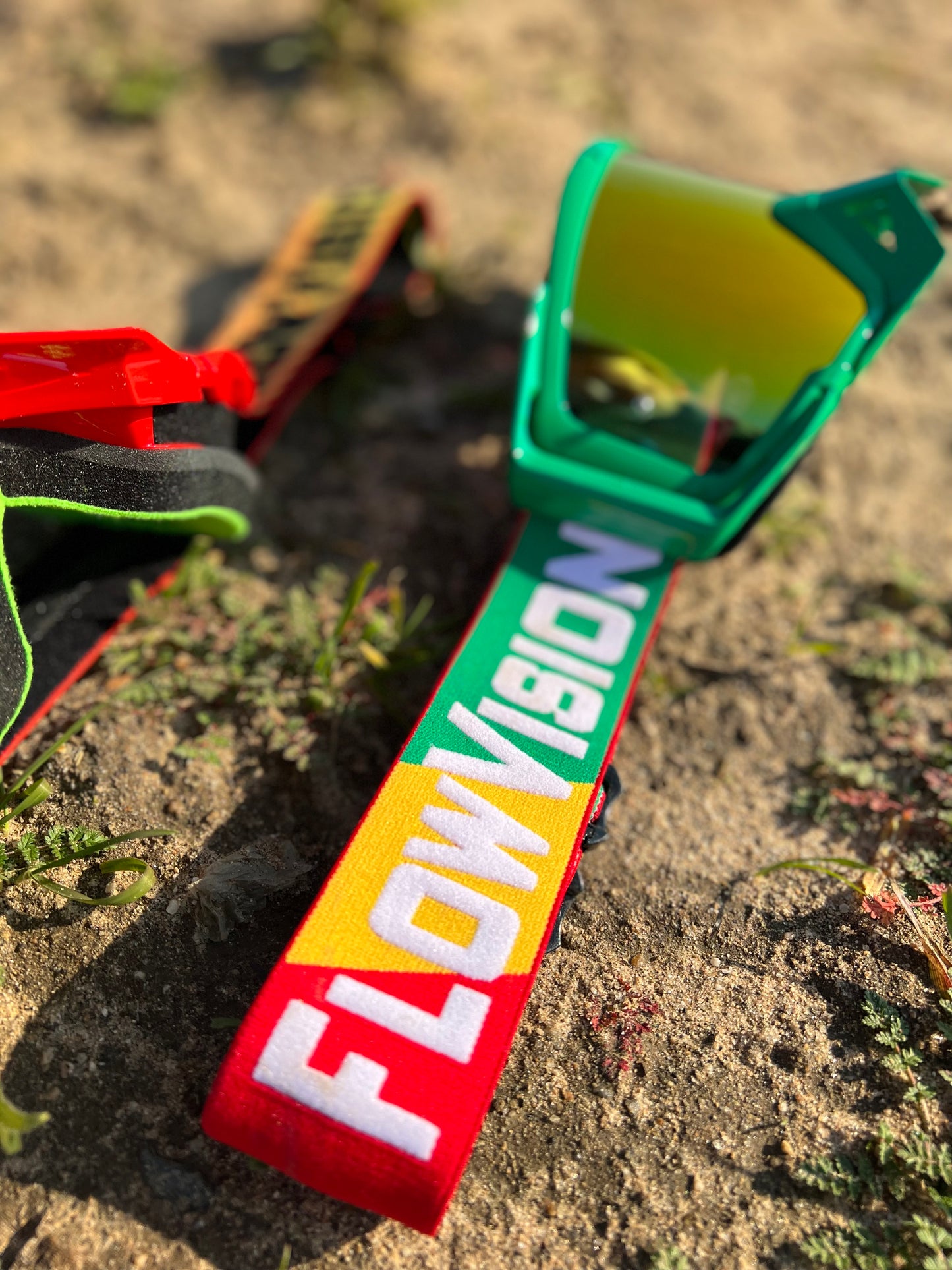 Flow Vision Rythem™ Motocross Goggle: Narl