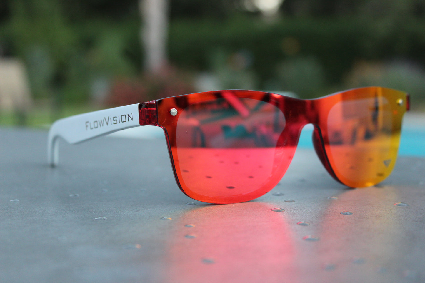 Flow Vision Rythem™ Sunglasses: Hotshot(Red/White)