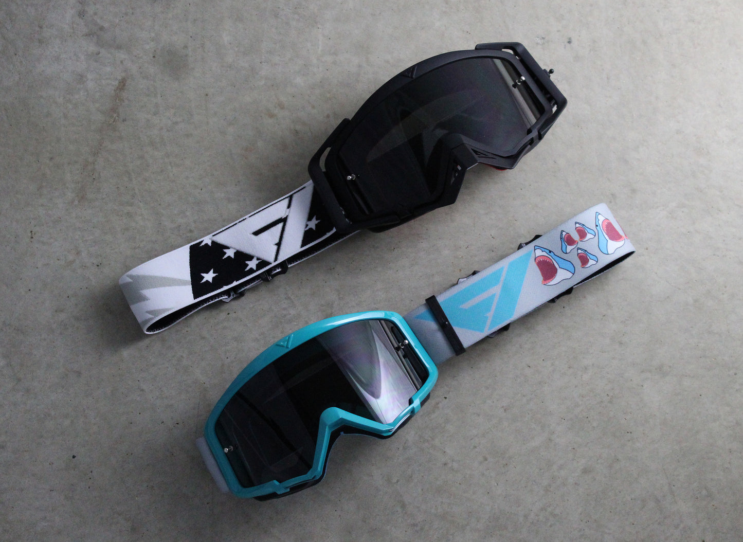 Flow Vision Youth Section™ Motocross Goggle: Sharks
