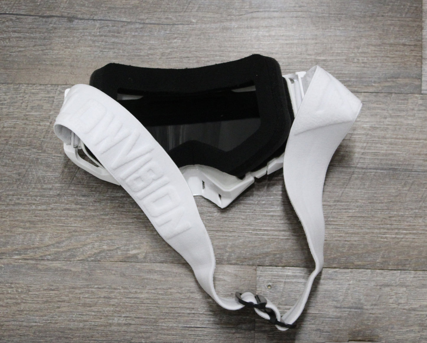 Flow Vision Rythem™ Motocross Goggle: White Out