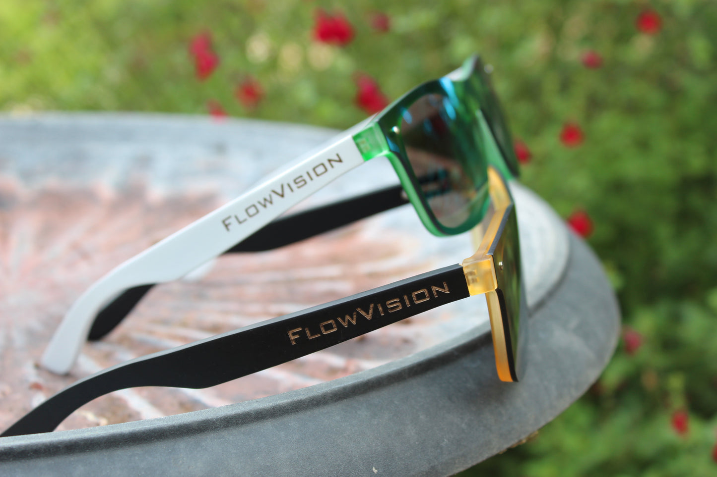 Flow Vision Rythem™ Sunglasses: The Everett